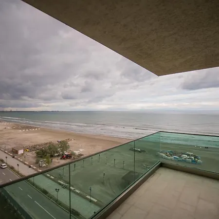Promenada Apartments 5 아파트